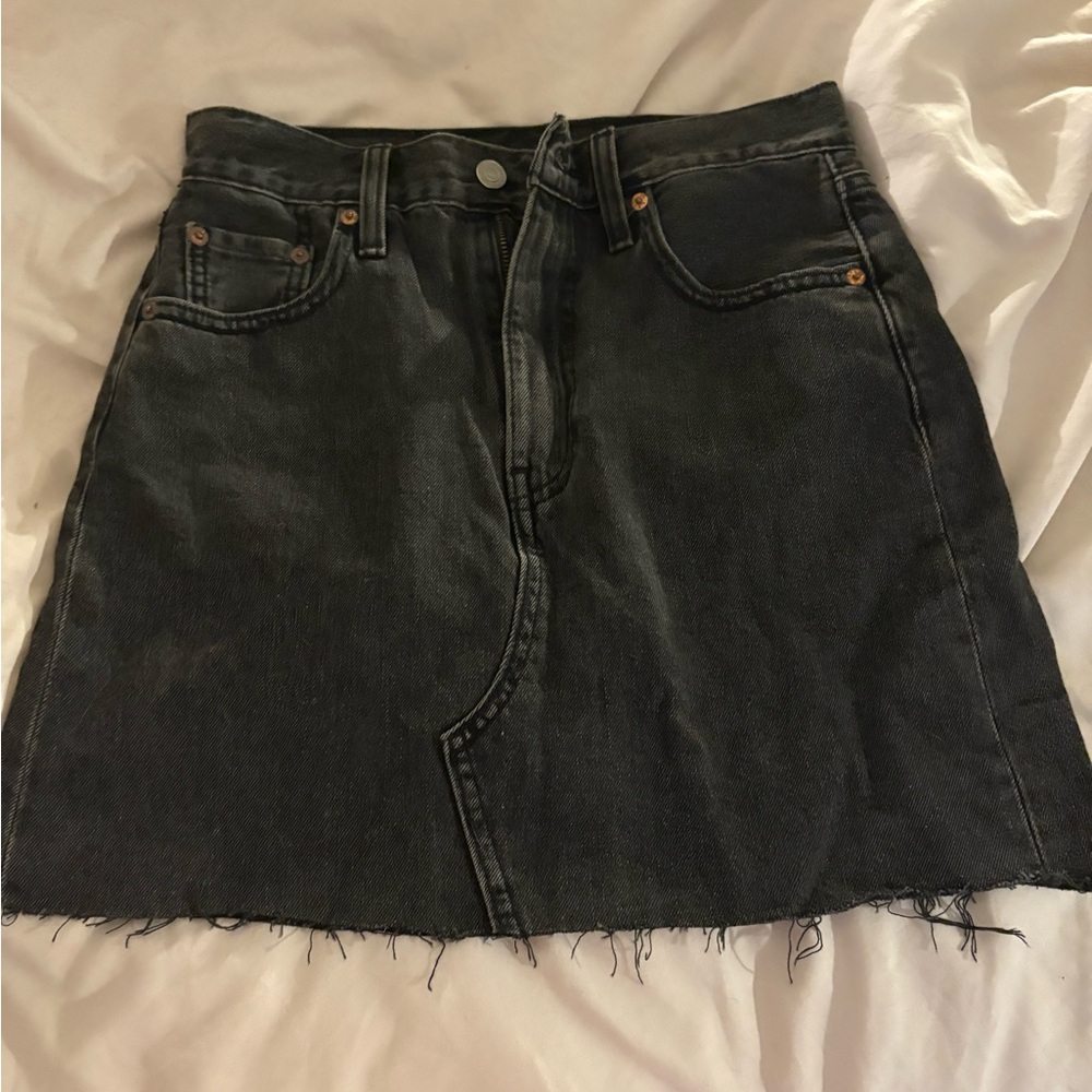 Levi’s Black Denim Skirt